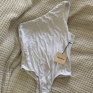 Brand new never worn white one shoulder bodysuit